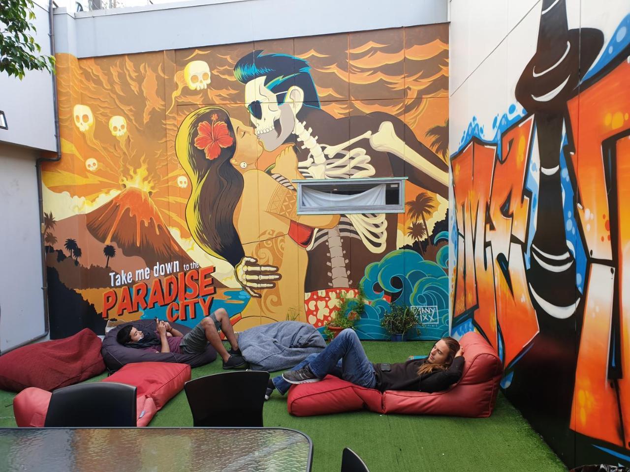 Metro Adventurer Backpackers Auckland Exterior foto